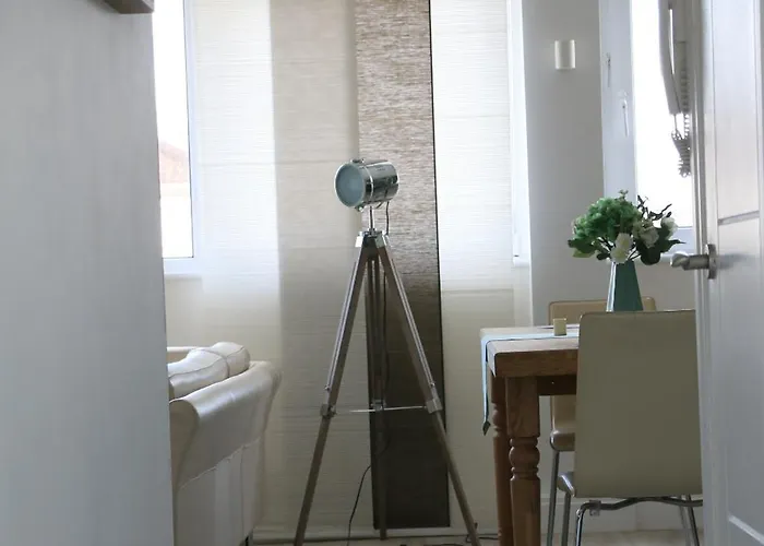 Stunning Clifton Flat In Amazing Location Apartmán