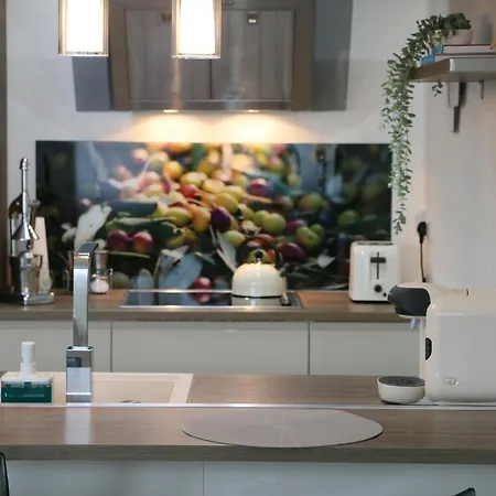 Stunning Clifton Flat In Amazing Location Appartement