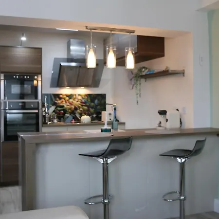 Stunning Clifton Flat In Amazing Location * Bristol