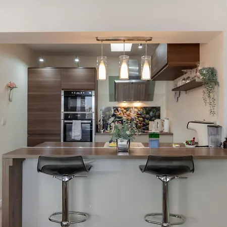 Stunning Clifton Flat In Amazing Location * Bristol