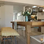 Stunning Clifton Flat In Amazing Location * Bristol