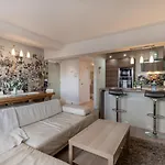 Stunning Clifton Flat In Amazing Location דירה