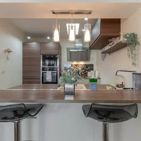 Apartment Stunning Clifton Flat In Amazing Location *